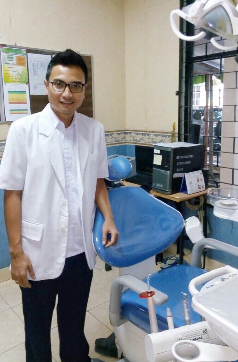 Profesiku: Dokter Gigi, Iwan Setiadi  Youthmanual